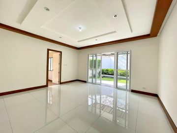 5 Bedrooms Spacious House and Lot for Sale in BF Homes, Parañaque City