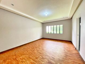 5 Bedrooms Spacious House and Lot for Sale in BF Homes, Parañaque City