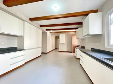 5 Bedrooms Spacious House and Lot for Sale in BF Homes, Parañaque City