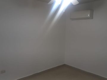 Se Vende Casa en Misión Anáhuac Escobedo con Terraza