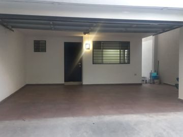 Se Vende Casa en Misión Anáhuac Escobedo con Terraza
