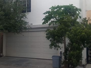 Se Vende Casa en Misión Anáhuac Escobedo con Terraza