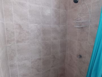 En venta casa rentera en urb.Acapulco, via data Posorja en Playas. (TH)