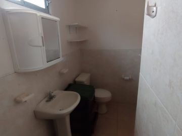 En venta casa rentera en urb.Acapulco, via data Posorja en Playas. (TH)
