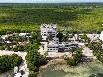 Penthouse Frente al Mar de Mahahual con Acceso Privado a la Playa