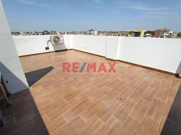 Se Vende Hermoso Departamento Triplex, Miraflores Country Club.ID: 1116600