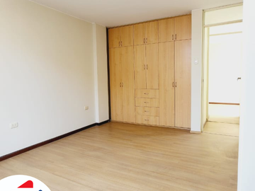 EN VENTA AMPLIO DEPARTAMENTO DE ESTRENO + AIRES
