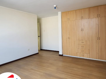 EN VENTA AMPLIO DEPARTAMENTO DE ESTRENO + AIRES