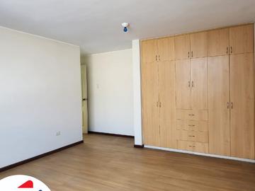 EN VENTA AMPLIO DEPARTAMENTO DE ESTRENO + AIRES