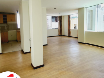 EN VENTA AMPLIO DEPARTAMENTO DE ESTRENO + AIRES