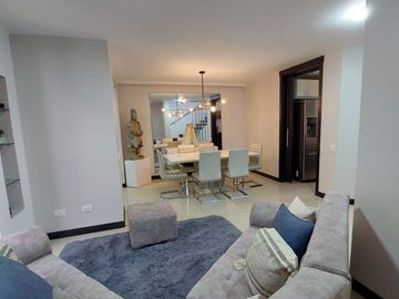 CASA DUPLEX EN VENTA POR PEREIRA PINARES