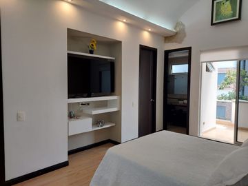 CASA DUPLEX EN VENTA POR PEREIRA PINARES