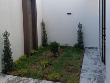 VENDO CASA 5 DORMITORIOS A ESTRENAR EN MIRAFLORES