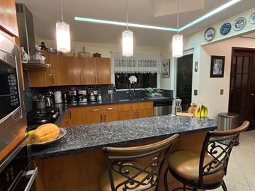 HERMOSA CASA EN CUMBRES DEL CIMATARIO QUERÉTARO