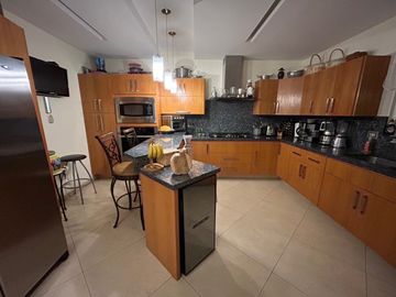 HERMOSA CASA EN CUMBRES DEL CIMATARIO QUERÉTARO