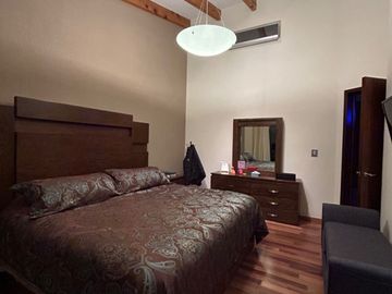 HERMOSA CASA EN CUMBRES DEL CIMATARIO QUERÉTARO