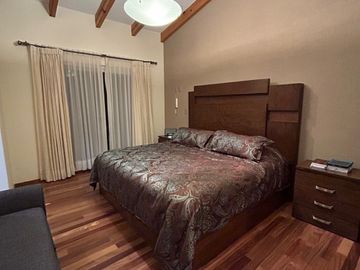 HERMOSA CASA EN CUMBRES DEL CIMATARIO QUERÉTARO