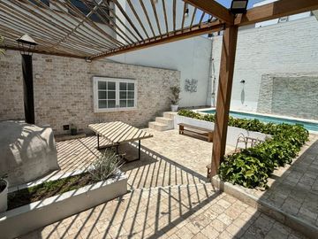 ALQUILER DE LUJOSA CASA EN LA MOLINA