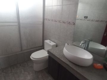 CASA EN VENTA - CERCA A HOSPITAL DANIEL ALCIDES CARRION