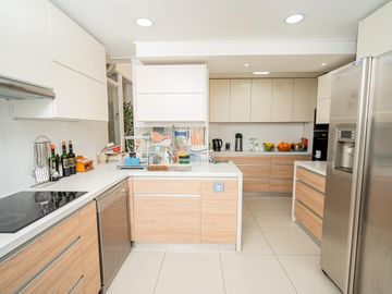 SE VENDE CASA EN COND. TERRAZAS DEL MAR.