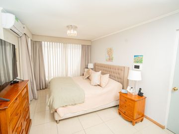 SE VENDE CASA EN COND. TERRAZAS DEL MAR.