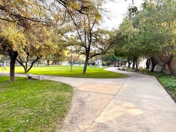 Los Bosques, Piedra Roja, Chicureo Oriente