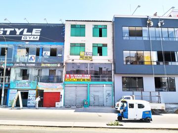 VENTA PROPIEDAD DE 4 PISOS EN AV. CENTRAL EN VILLA EL SALVADOR