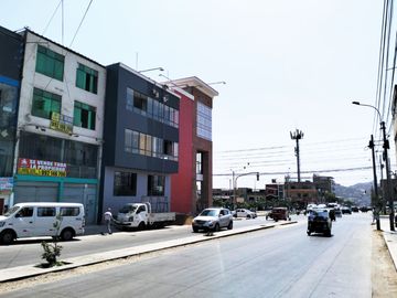 VENTA PROPIEDAD DE 4 PISOS EN AV. CENTRAL EN VILLA EL SALVADOR