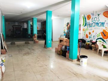 VENTA PROPIEDAD DE 4 PISOS EN AV. CENTRAL EN VILLA EL SALVADOR