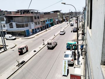 VENTA PROPIEDAD DE 4 PISOS EN AV. CENTRAL EN VILLA EL SALVADOR