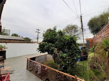 Amplia Casa En Av Américo Vespucio Pudahuel