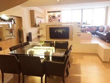 Casa de 4 recamaras a  dos cuadras pequeñas de la plaza Monte Magno Animas