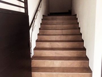 Casa de 4 recamaras a  dos cuadras pequeñas de la plaza Monte Magno Animas