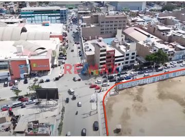 Se Vende Terreno En Esquina Entre Av. Miguel Grau Y Mariscal Nieto Al Costado De Makro(A. MELENDRES)