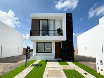 Casa Nueva Zona Sur León, Gto. Mod. Bierzo