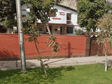 VENTA DE CASA Y TERRENO EN CHACLACAYO DE 3000 m2