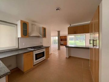 Casa en venta en Jiutepec, Morelos.