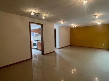 VENTA DE HERMOSA CASA CERCA DEL PERIFERICO EN FRACCIONAMIENTO