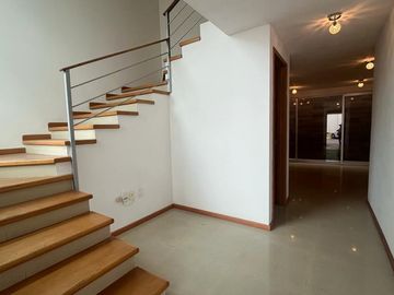 VENTA DE HERMOSA CASA CERCA DEL PERIFERICO EN FRACCIONAMIENTO