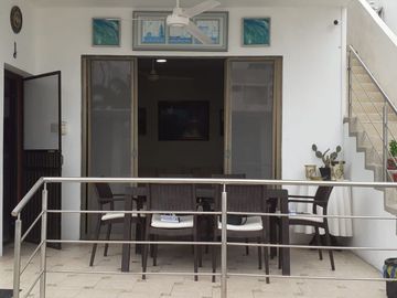 **En Venta casa de 4 dormitorios en sector de Chipipe, Salinas**