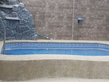 **En Venta casa de 4 dormitorios en sector de Chipipe, Salinas**