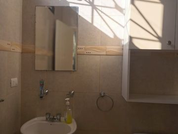 **En Venta casa de 4 dormitorios en sector de Chipipe, Salinas**