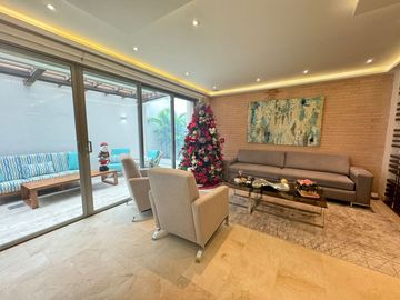 Casa de conjunto en venta en villa campestre.