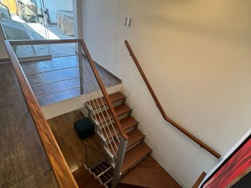 VENDO TRIPLEX 342M2 + 2 ESTACIONAMIENTOS EN URB. VALLE HERMOSO /SANTIAGO DE SURCO