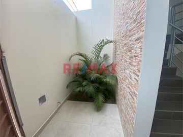 Venta De Departamento En Miraflores Country Club.ID:1116785
