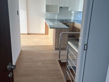 VENDO LINDO DUPLEX DE ESTRENO EN SURCO CON BALCON, TERRAZAS Y AREA SOCIAL