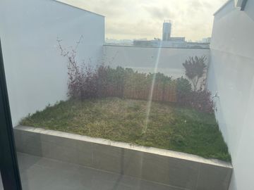 VENDO LINDO DUPLEX DE ESTRENO EN SURCO CON BALCON, TERRAZAS Y AREA SOCIAL