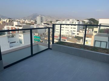 VENDO LINDO DUPLEX DE ESTRENO EN SURCO CON BALCON, TERRAZAS Y AREA SOCIAL