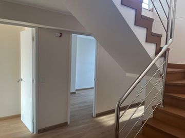 VENDO LINDO DUPLEX DE ESTRENO EN SURCO CON BALCON, TERRAZAS Y AREA SOCIAL