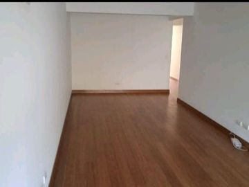 Vendo lindo Dpto Duplex de estreno en Chacarilla - Surco en primer piso con terraza y frente a parque.